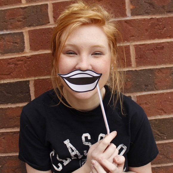 Meet your Posher, Michelle - Picture 2 of 2